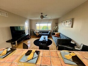 15654 Hillview Ln in Los Angeles, CA - Building Photo - Building Photo