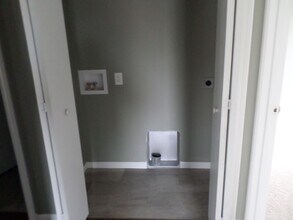 2101 Timber Creek Dr in Manhattan, KS - Building Photo - Building Photo