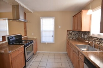 2382 Travis Pines Dr in Augusta, GA - Building Photo - Building Photo