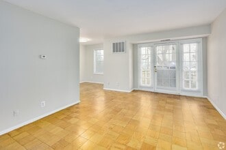 Finian's Court Apartments in Lanham, MD - Building Photo - Building Photo