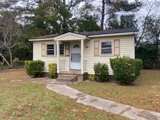 property at 117-B 4TH St