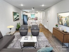 144 33rd St NW in Hickory, NC - Foto de edificio - Building Photo