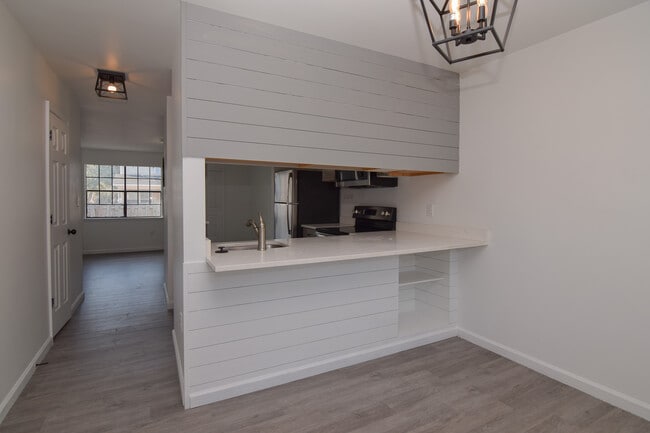 7721 Oldridge Rd in North Charleston, SC - Building Photo - Building Photo