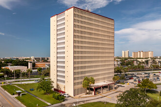 Lutheran Residences of South Pasadena in St. Petersburg, FL - Building Photo - Building Photo