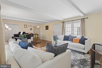 226 Riverside Dr in Princeton, NJ - Building Photo - Building Photo