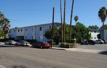 Courtyard Villas in El Cajon, CA - Building Photo - Building Photo