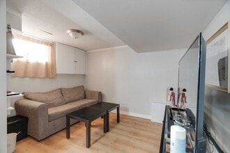 571 St James St in London, ON - Building Photo - Building Photo