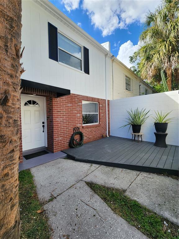 107 S Lauber Way in Tampa, FL - Building Photo - Building Photo