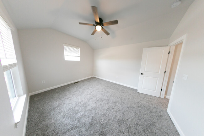 366 SE 85th Rd in Warrensburg, MO - Building Photo - Building Photo
