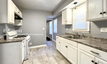 1402 E 65th St in Kansas City, MO - Building Photo - Building Photo