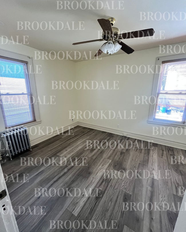157 Brookdale Ave, Unit Apartment 2A in Newark, NJ - Building Photo - Building Photo