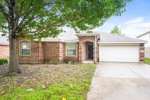 4413 Corner Brook Ln in Fort Worth, TX - Building Photo