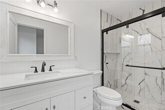 14900 Doty Ave in Hawthorne, CA - Foto de edificio - Building Photo