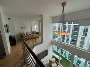 41 SE 5th St in Miami, FL - Foto de edificio - Building Photo