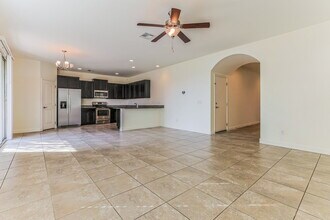 5537 E Jaeger St, Unit 1116 in Mesa, AZ - Building Photo - Building Photo