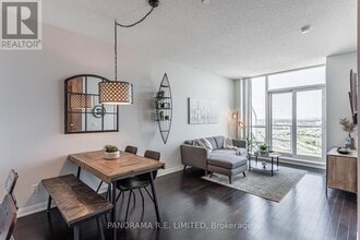 205-2205 Sherway Gardens Rd in Toronto, ON - Building Photo - Building Photo
