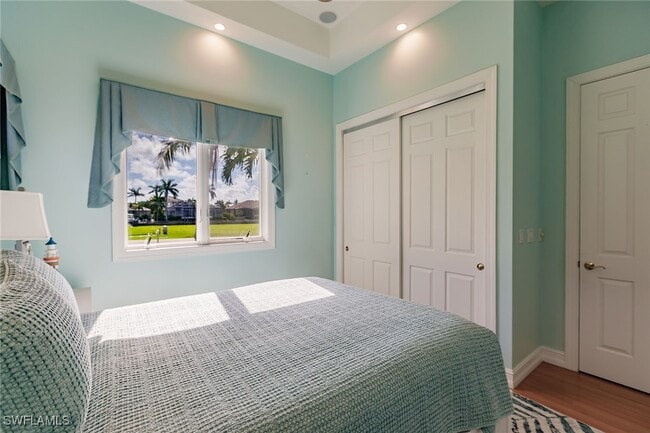 property at 950 Snowberry Ct