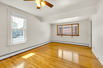 32 Britton Ave in Torrington, CT - Building Photo - Building Photo