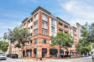 Metro On Granby Apartments in Norfolk, VA - Building Photo - Building Photo