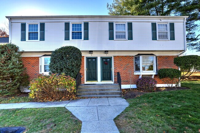 245 Sunnyridge Ave in Fairfield, CT - Building Photo - Building Photo