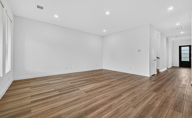 31307 Hastings Creek Ln