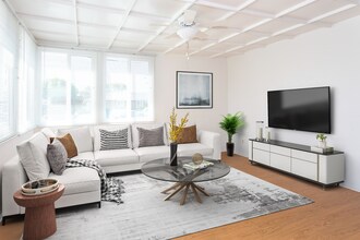 Liberty Village Apartments in Richmond, CA - Building Photo - Building Photo