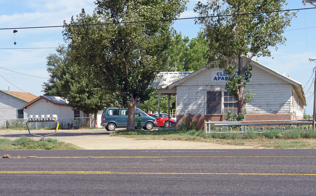 2105 E 5th St in Plainview, TX - Foto de edificio - Building Photo