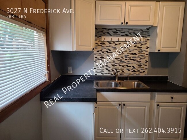 3027 N Frederick Ave in Milwaukee, WI - Building Photo - Building Photo