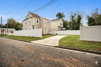 525 Eaton St in Hampton, VA - Building Photo - Building Photo