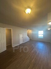 520 N Betty Jo Dr in Fayetteville, AR - Foto de edificio - Building Photo