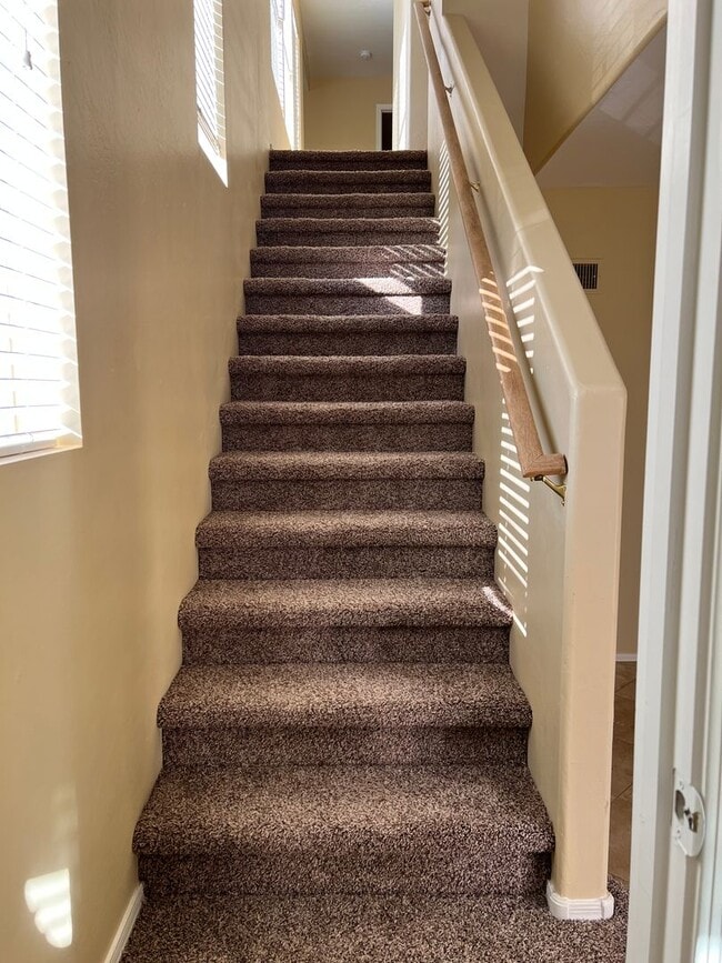 1458 S Longspur Ln in Gilbert, AZ - Building Photo - Building Photo