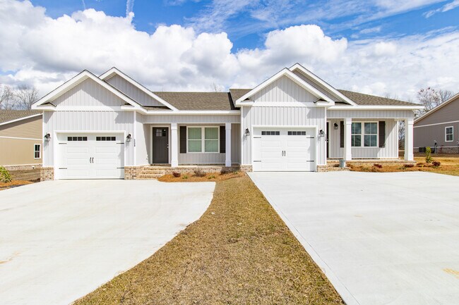 112 Woodsedge Dr in Brooklet, GA - Building Photo - Building Photo