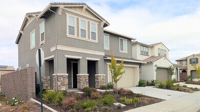 4456 Tucker Dr in Folsom, CA - Building Photo - Building Photo