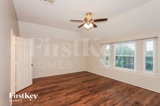 10447 Falling Rapids Ct in Houston, TX - Building Photo - Building Photo