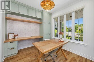 24 Tierney Dr in Ottawa, ON - Building Photo - Building Photo
