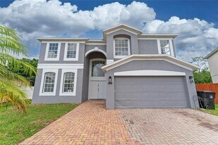 9361 Monterey Bay Dr in Orlando, FL - Building Photo