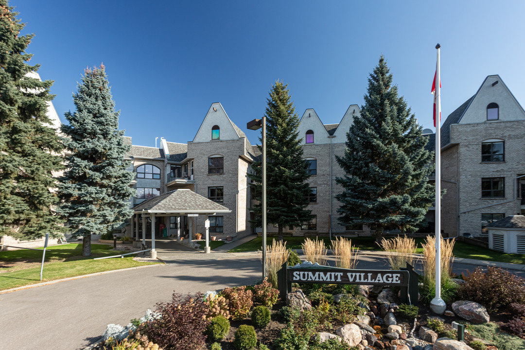 Summit Village Housing Cooperative LTD in Edmonton, AB - Building Photo