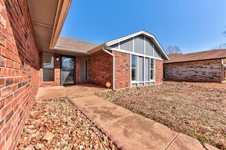 1011 W Gemini Rd in Edmond, OK - Building Photo - Building Photo