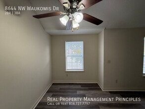 8644 NW Waukomis Dr in Kansas City, MO - Building Photo - Building Photo