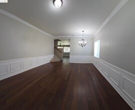 462 Windwood Dr in Pittsburg, CA - Building Photo - Building Photo