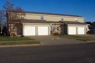 1127 Mark Ave, Unit 2 in Tomah, WI - Building Photo