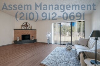 7166 Gallery Ridge in San Antonio, TX - Foto de edificio - Building Photo