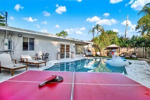 1600 SW 10th St in Fort Lauderdale, FL - Building Photo