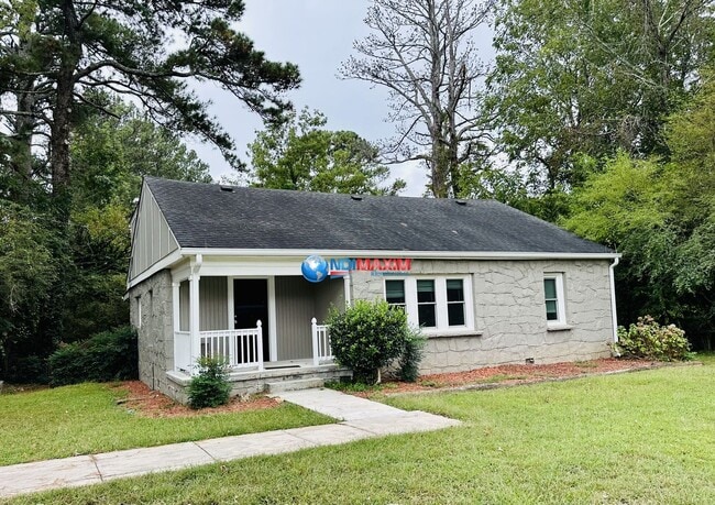 property at 2297 Rockbridge Rd SW