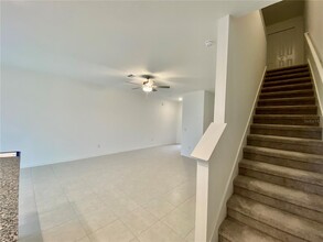 10399 Lavender Aster Trl in San Antonio, FL - Building Photo - Building Photo