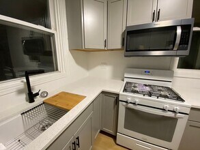 142 Comrie Ave in Braddock, PA - Building Photo - Building Photo