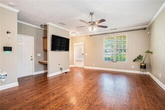 2061 Hutton Dr in Grayson, GA - Building Photo - Building Photo