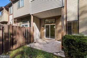 47 Mara Ct in Cherry Hill Township, NJ - Building Photo - Building Photo