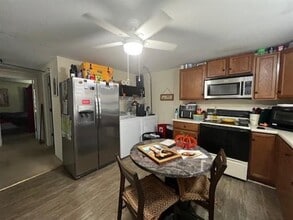 803 Noblin St in Radford, VA - Building Photo - Building Photo