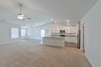 1107 Mission Grass Rd in Gilbert, SC - Foto de edificio - Building Photo